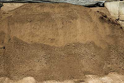 Screened and pulverized topsoil